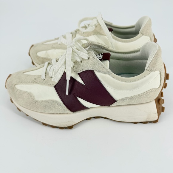 New Balance Women's 327 Lifestyle Low Top Sneakers Size 7 No Box Maroon Cream - Picture 6 of 10